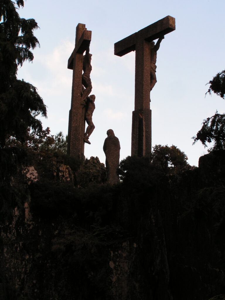 Calvaire et chemin de croix de Callac