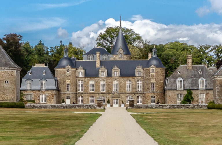 Château et Parc zoologique de la Bourbansais